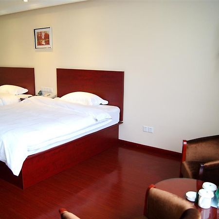 Hotel Shell Taiyuan South Station New South-East Bus Station Zewnętrze zdjęcie